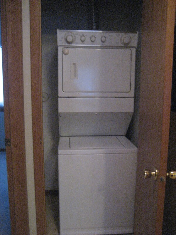 Building Photo - 1439 Prairie Dr