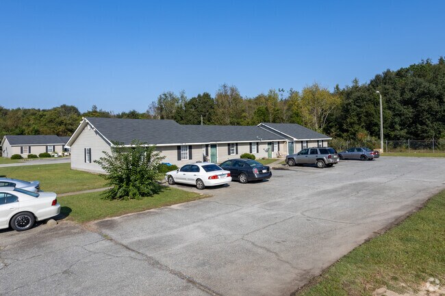Building Photo - 611 Swift St