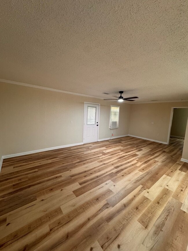 Building Photo - 464 McDilda Dr