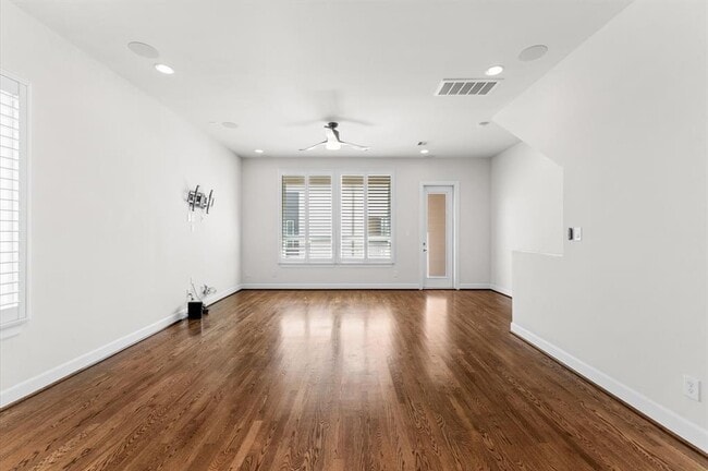 Building Photo - 312 Eado Park Cir