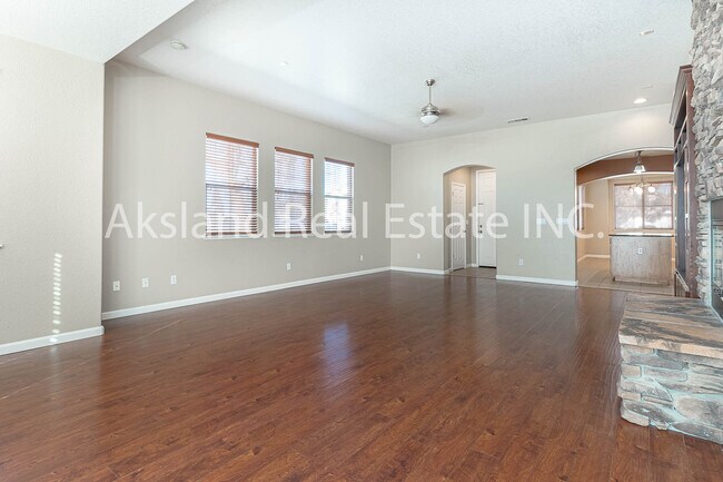 Building Photo - 936 Heartland Dr