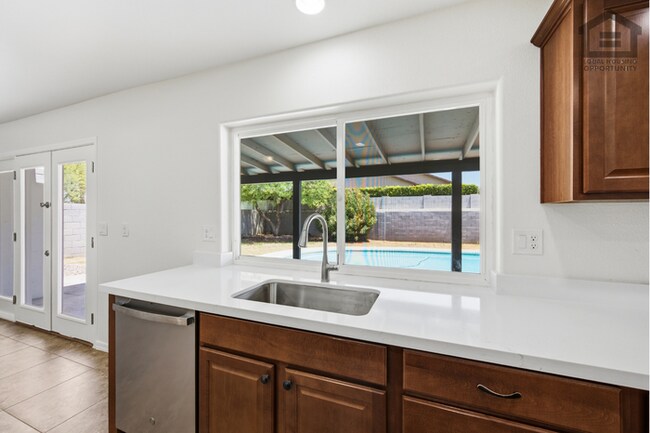 Building Photo - 4Bed/2Bath House at 59th Ave/Cactus Rd! Ready for Immediate Move-In! – NO HOA!