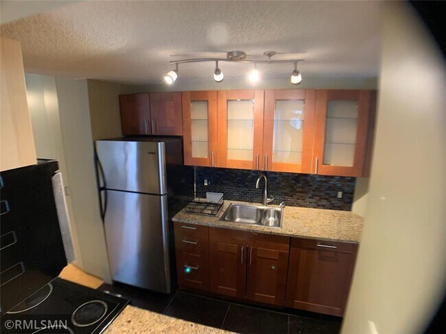 Building Photo - 3151 Dean Ct