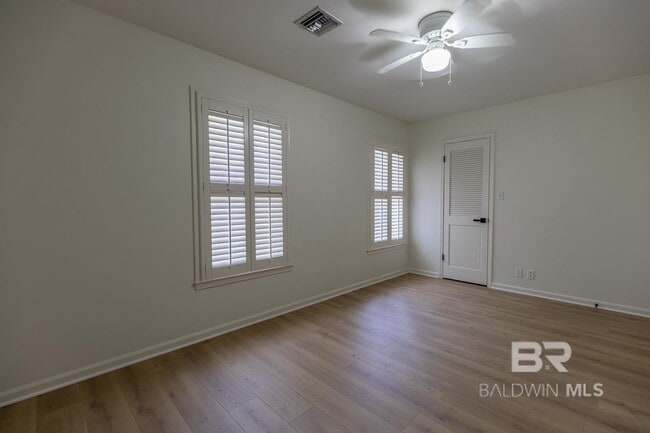 Building Photo - 359 S Mobile St