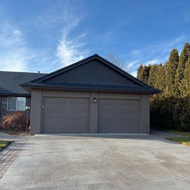 Building Photo - 2235 NW 15th St