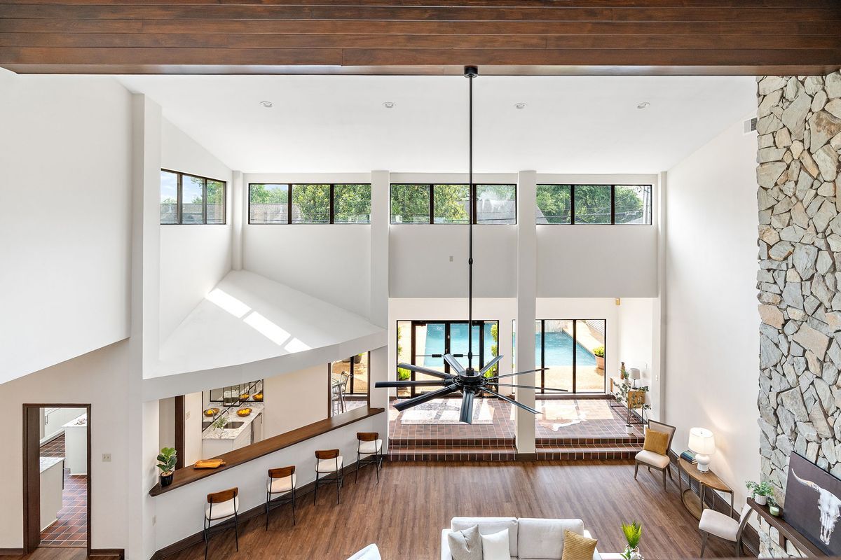 Building Photo - 73 Doescher Dr