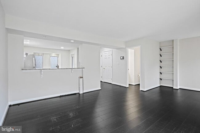 Building Photo - 9473 Clocktower Ln