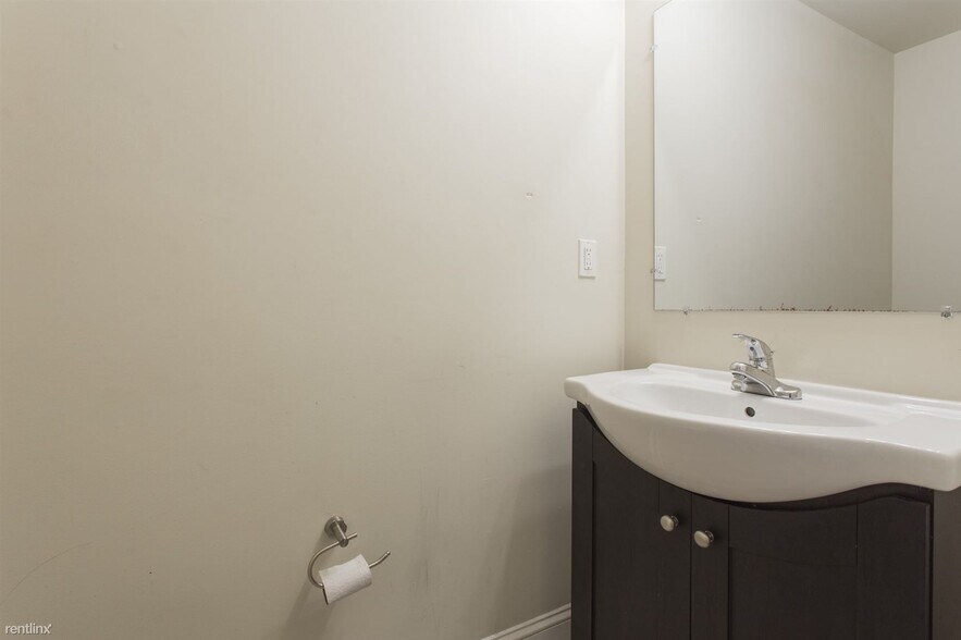 Primary Photo - 2129 N 18th St