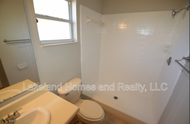 Building Photo - 2762 Gale Rose Dr