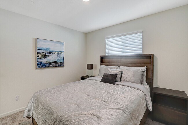 Building Photo - 4 YEARS NEW, FULLY FURNISHED 4 BEDROOM, 2....