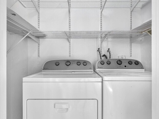 Building Photo - 524 Osprey Dr