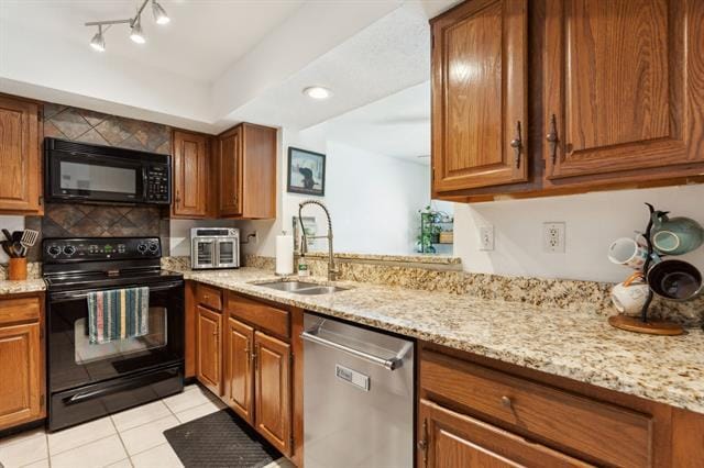 Building Photo - 724 Creekwood Ct