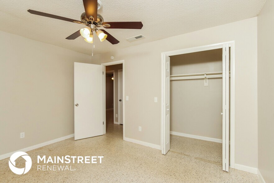 Building Photo - 1021 Coronado Dr