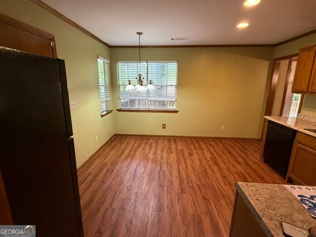 Building Photo - 8351 Post Oak Ct