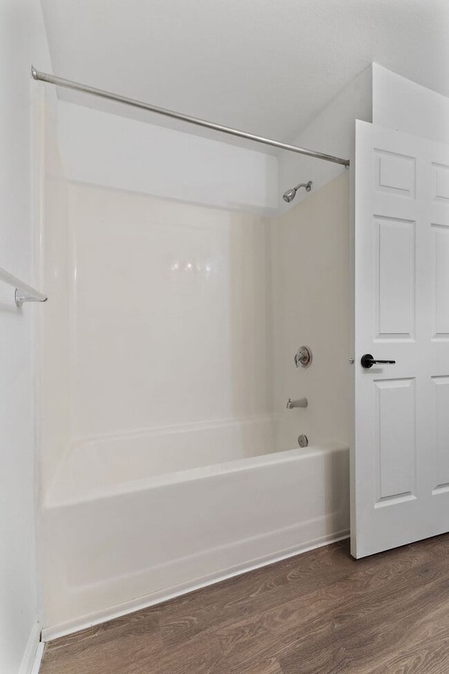 Building Photo - Beautiful Culdesac Community********** Beech Grove Neighborhood*********Rent $1,050/mo