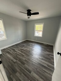 Building Photo - 1109 Sidney Dr