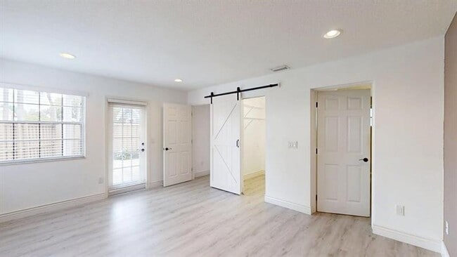 Building Photo - 5120 Coronado Ridge