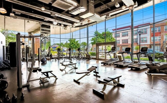 Building Photo - 5610 45th Ave