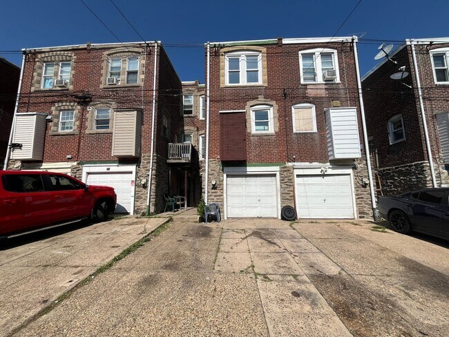 Building Photo - 7237 Glenloch St