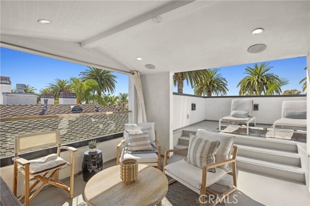 Building Photo - 712 Marguerite Ave