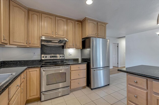 Building Photo - Great Home w/ Top Rated Schools in San Jose