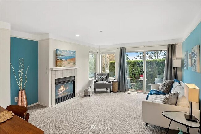 Primary Photo - 15330 Sunwood Blvd