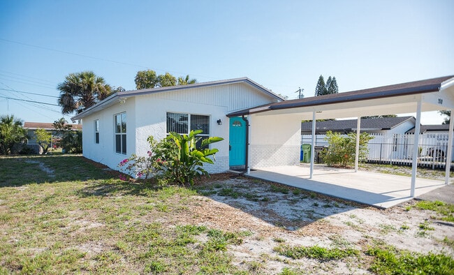 Building Photo - 2810 NW 26th St