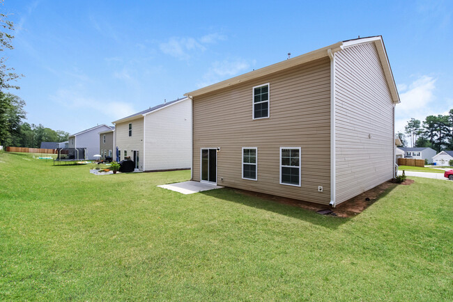 Building Photo - Beautiful home in Honey Tree