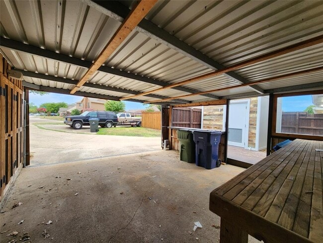 Building Photo - 1029 Wakefield Dr