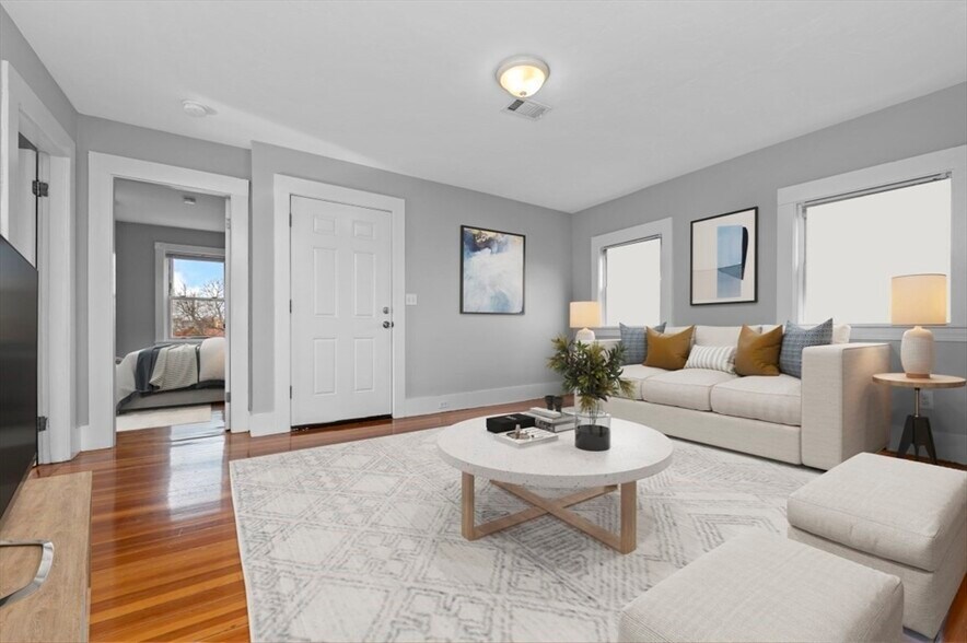 Building Photo - 129 Lynnway