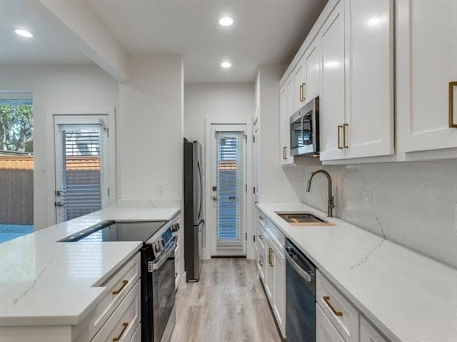 Building Photo - 5755 Phoenix Dr