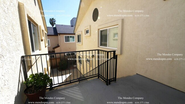 Building Photo - Upgraded 2 BDR / 2 BTH Unit in North Park ...