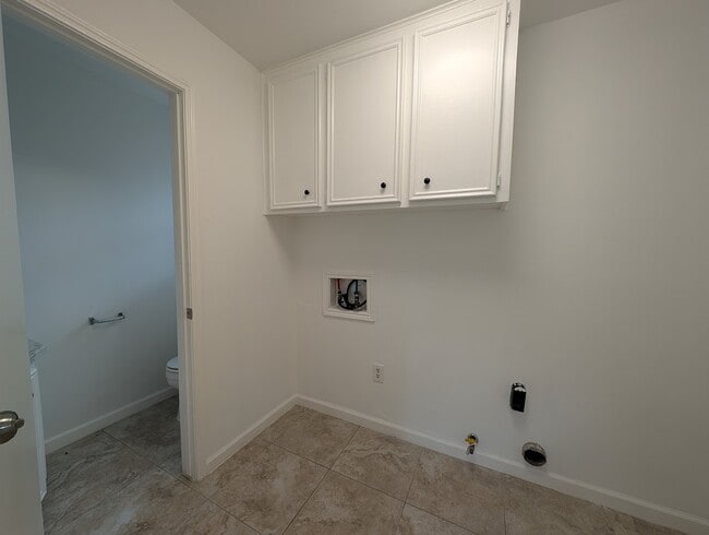 Building Photo - 14106 Locke Ln