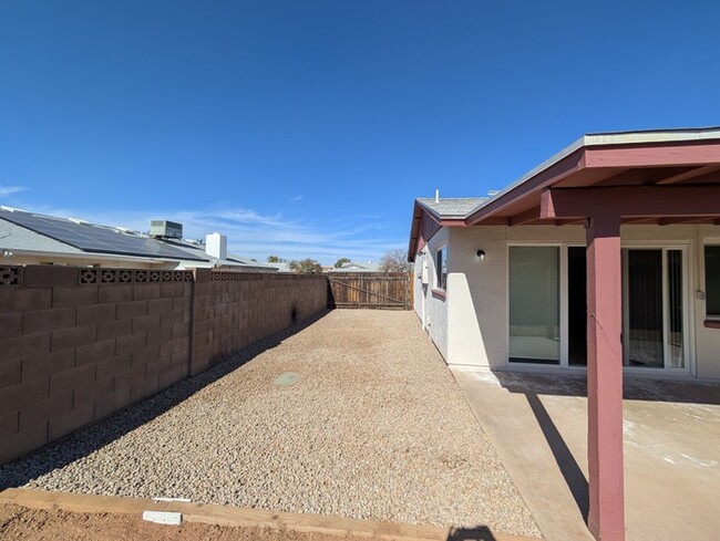 Building Photo - North Phoenix With Garage