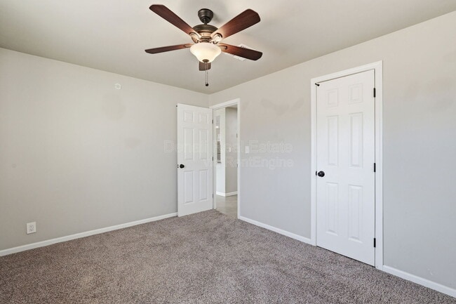 Building Photo - 5113 E Bellevue St