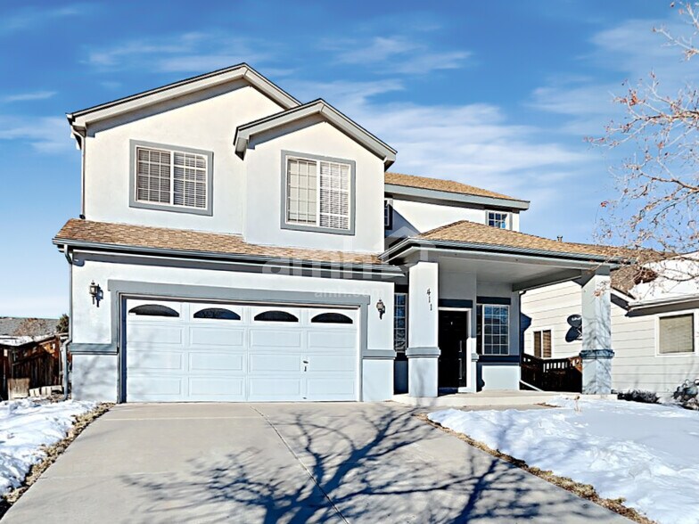 Primary Photo - 411 Grey Swallow St