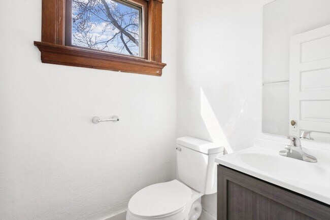 Building Photo - 246 Western Ave