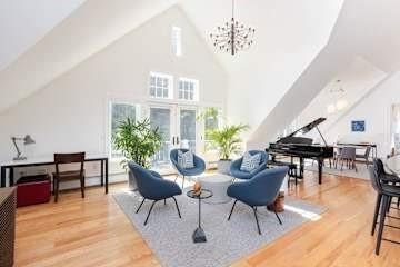 Building Photo - 72 Ledge Rd