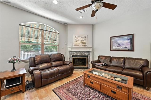 Building Photo - 3201 Oleander Ct