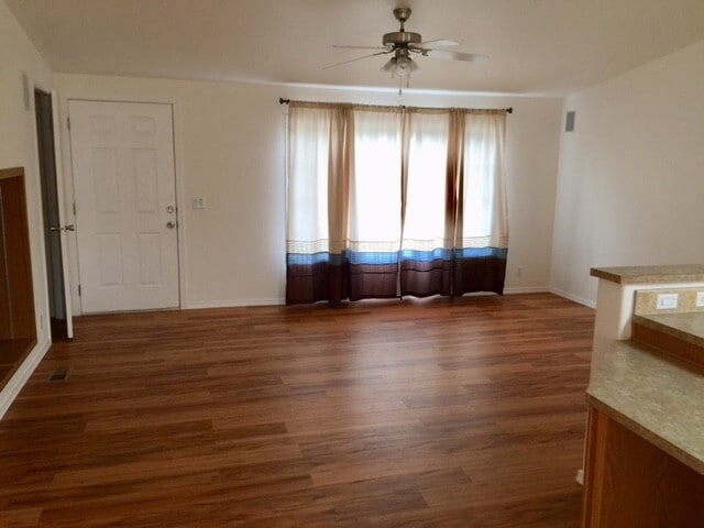 Building Photo - STATUS: PENDING APPLICATION- | R210B | $15...
