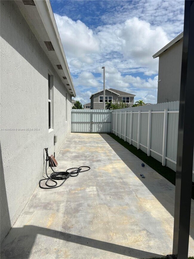 Building Photo - 13240 SW 272nd St