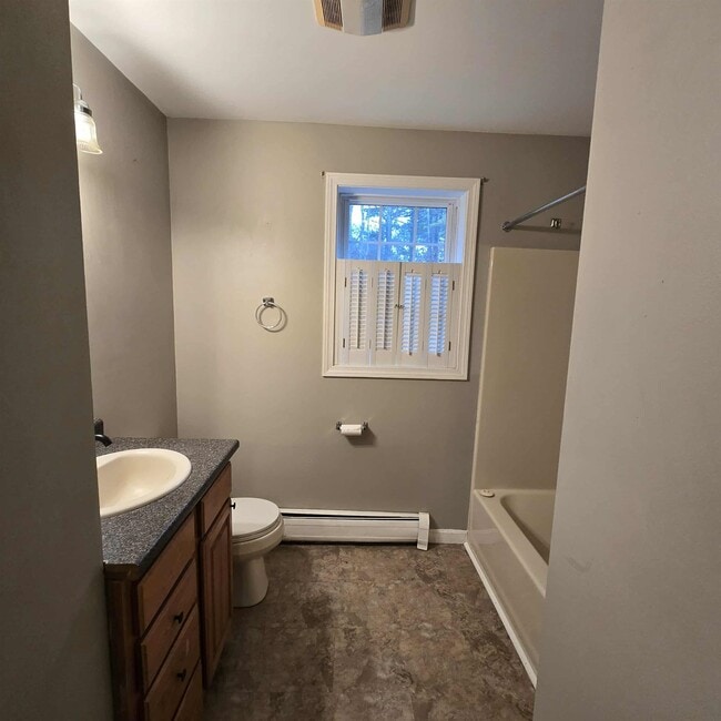 Building Photo - 315 Old Concord Turnpike