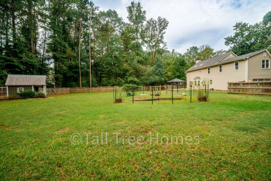 Building Photo - 410 Murry Park