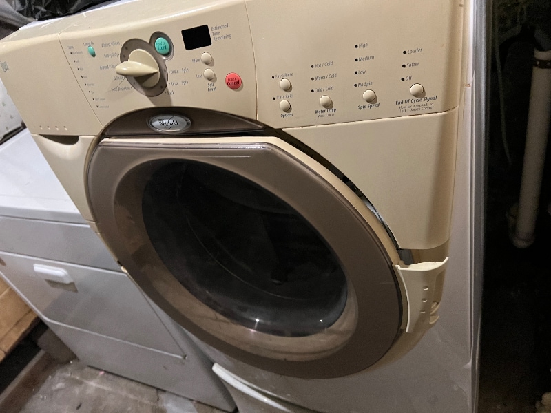 Building Photo - 194 Main St