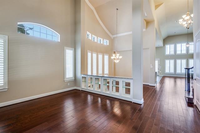 Building Photo - 8705 Verona Dr