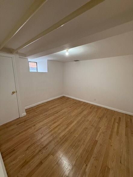 Building Photo - 96 Bynner St