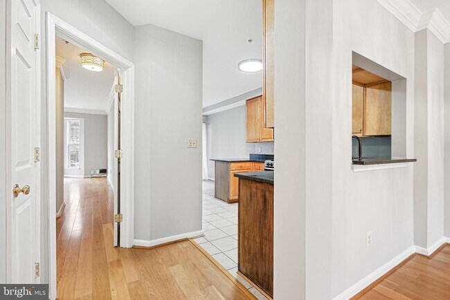 Building Photo - 1577 Leeds Castle Dr