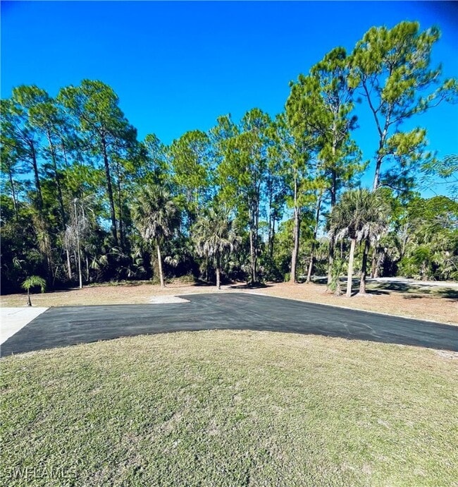 Building Photo - 390 20th Ave NW