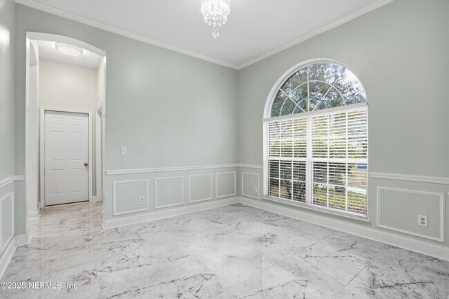 Building Photo - 2810 Sweetholly Dr