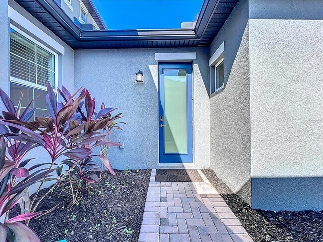 Building Photo - 5559 Trevesta Pl